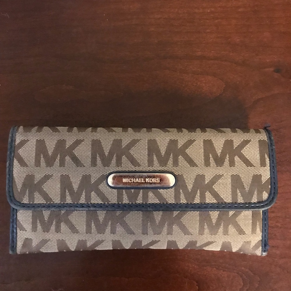 micheal kors wallet